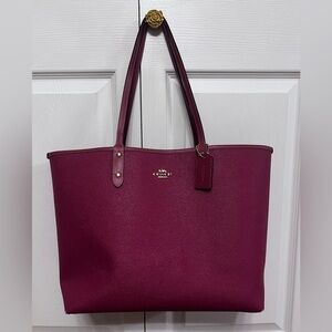 Coach Women's Magenta Tote Bag